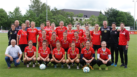 Österreichs Frau-Nationalteam trainiert in Edelhof